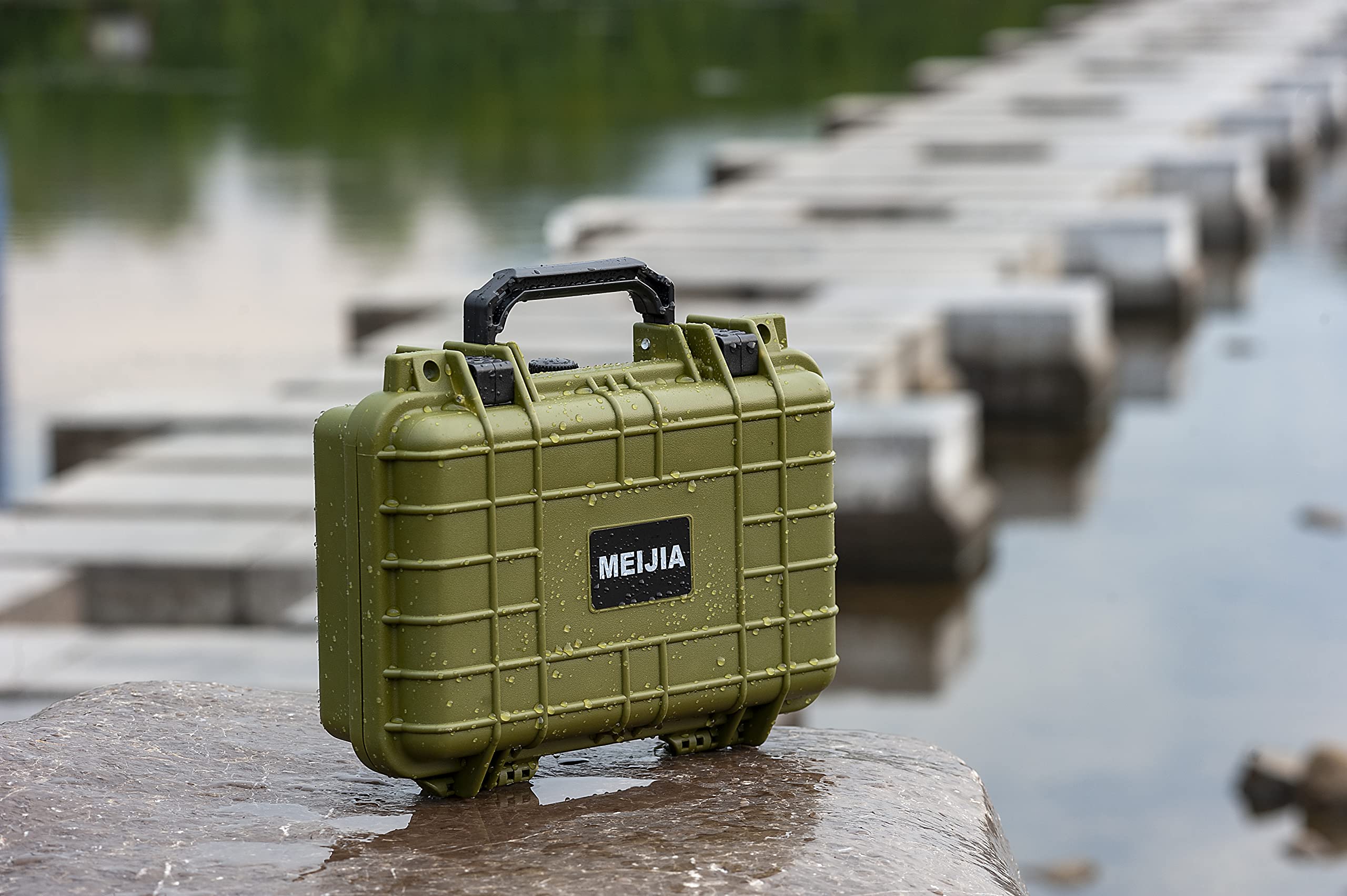 MEIJIA Portable All Weather Waterproof Protective Hard Case, Small Camera