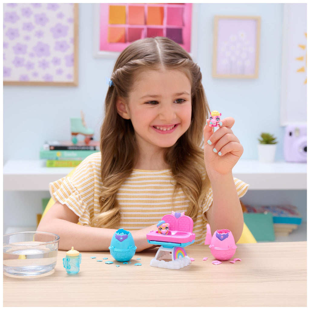 Hatchimals Alive, Hungry Hatchimals Playset with Highchair Toy and 2 Mini