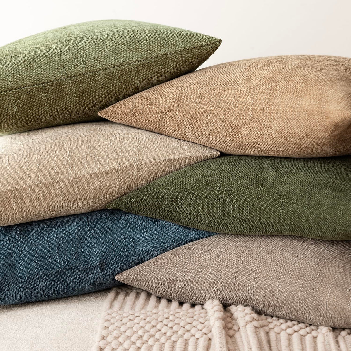 Foindtower Set of 2 Textured Chenille Throw Decorative Pillow Covers Square