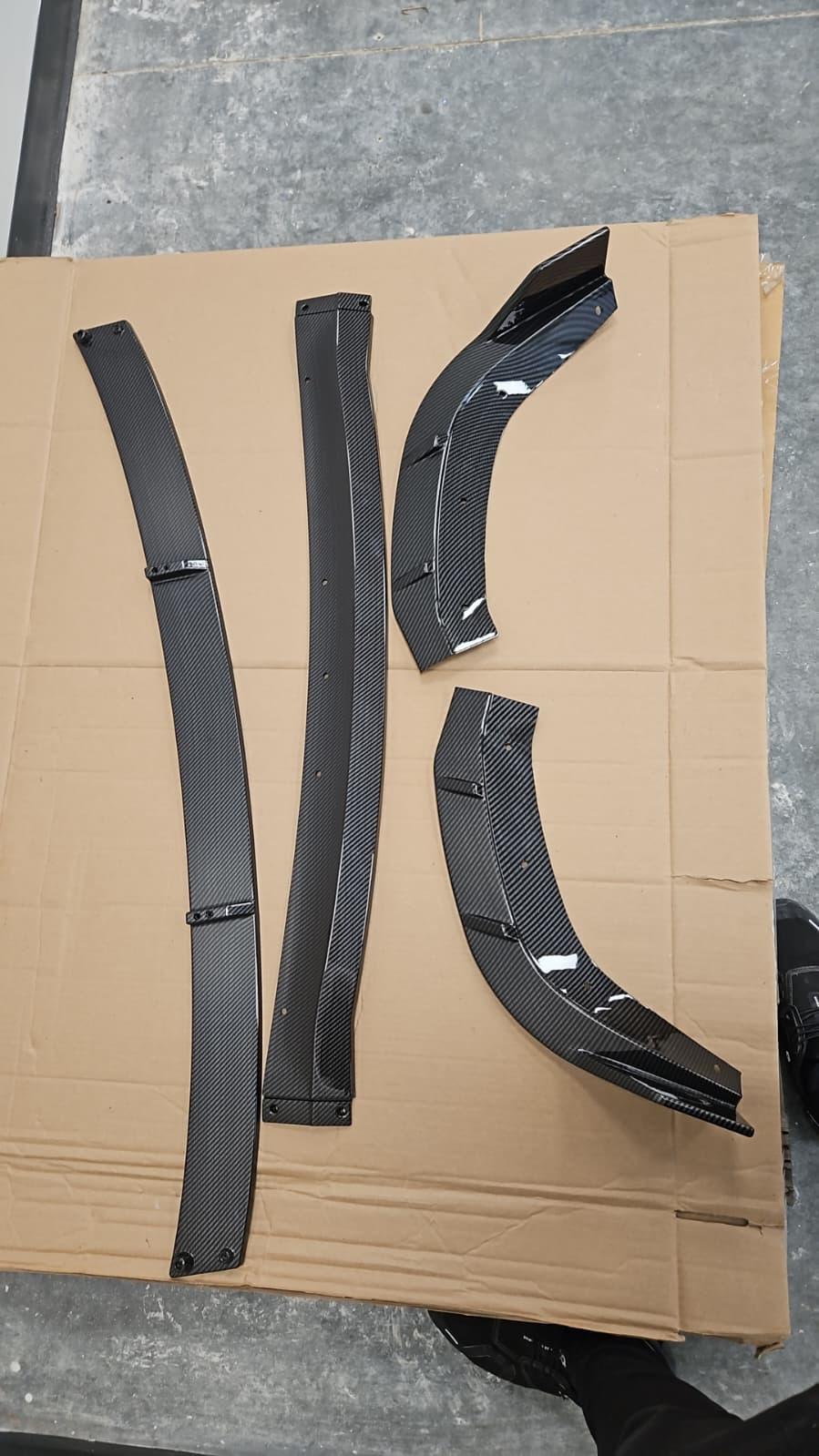 Universal 4-Piece Front Bumper Lip Splitter Spoiler Body Kit (Gloss Carbon
