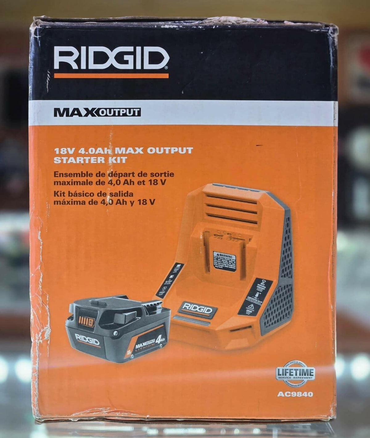RIDGID 18V 4.0AH MAX Output Starter KIT with Rapid Charger AC9840