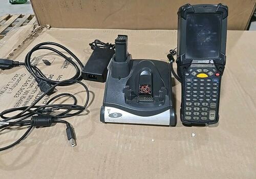 Motorola MC9000 Series Mobile Computer Barcode Scanner w/ Extra Battery Charger