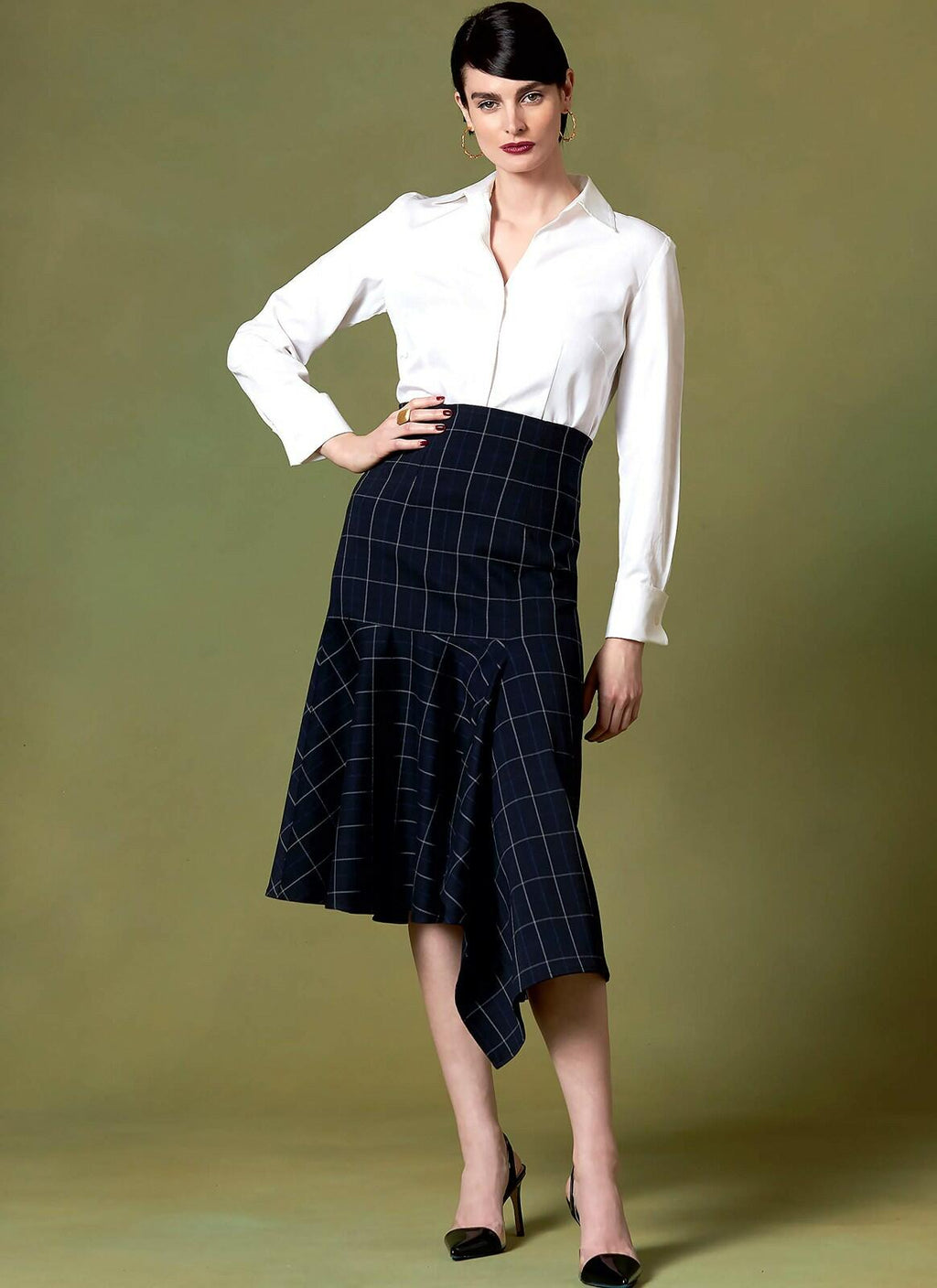 Vogue V1638A5 Easy Women's Fitted Asymmetrical Skirt Sewing Patterns, Sizes