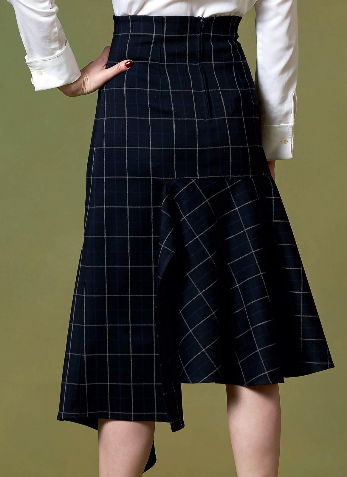 Vogue V1638A5 Easy Women's Fitted Asymmetrical Skirt Sewing Patterns, Sizes