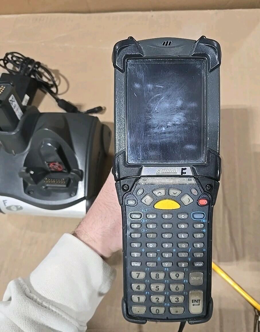 Motorola MC9000 Series Mobile Computer Barcode Scanner w/ Extra Battery Charger