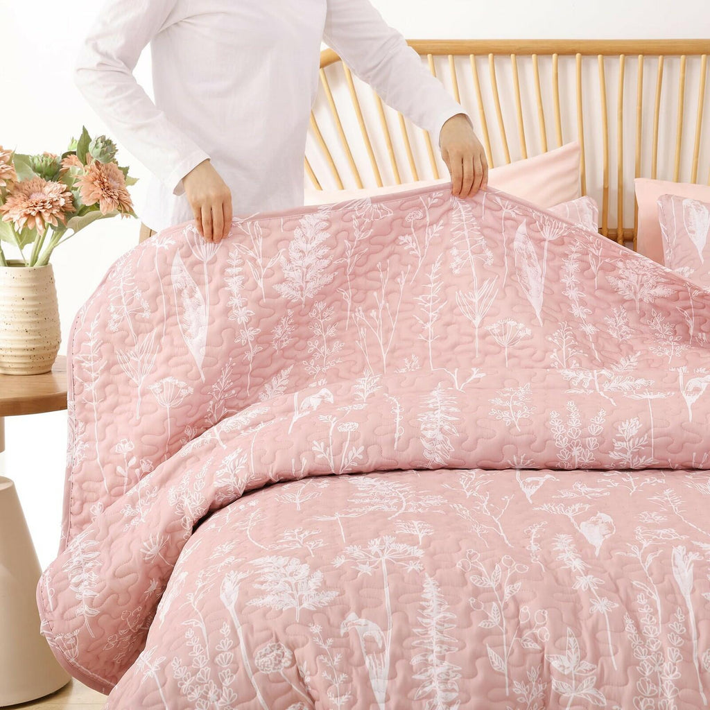 JANZAA Quilts Queen Size Pink Quilt Botanical with Floral Pattern Microfiber