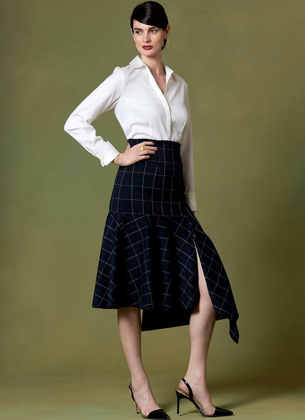 Vogue V1638A5 Easy Women's Fitted Asymmetrical Skirt Sewing Patterns, Sizes