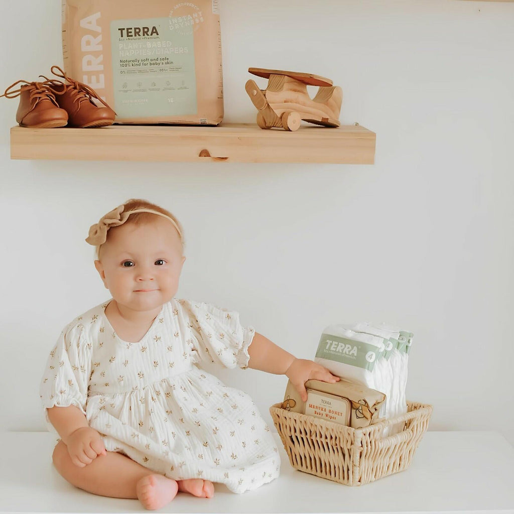 36 Count Terra Size 4 Diapers: 85% Plant-Based Diapers, Ultra-Soft &