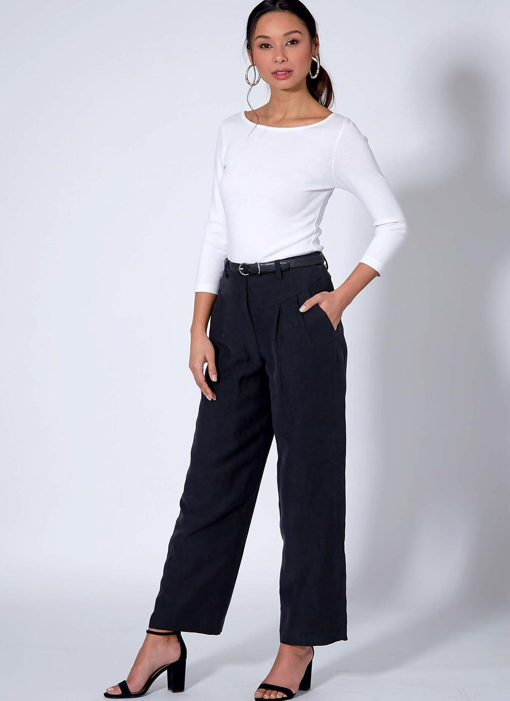 McCall's M7982A5 Women's Shorts and Dress Pants Sewing Patterns, Sizes 6-14