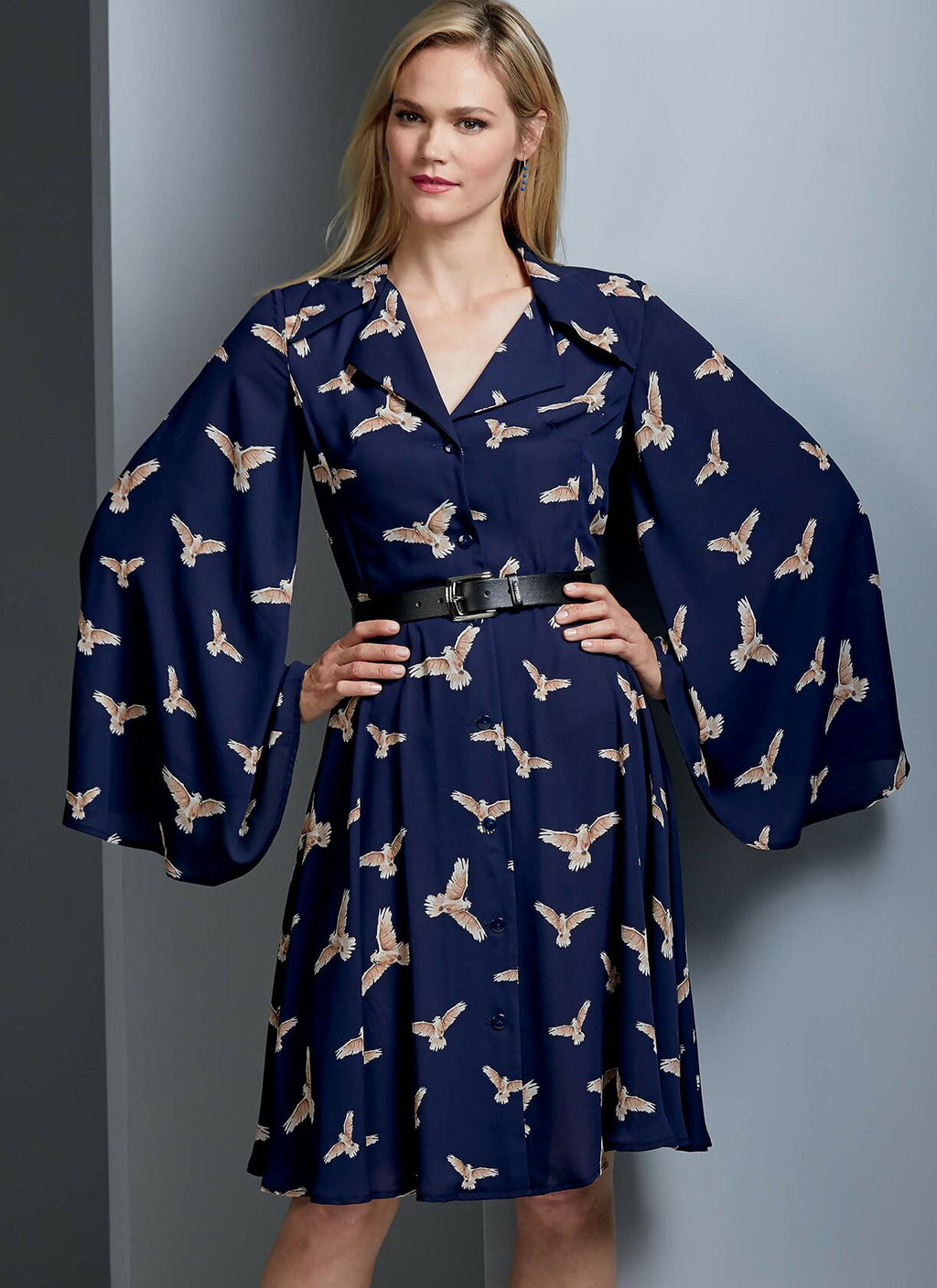 Vogue V9345A5 Easy Women's Notched Collar Dress Sewing Patterns, Sizes 6-14