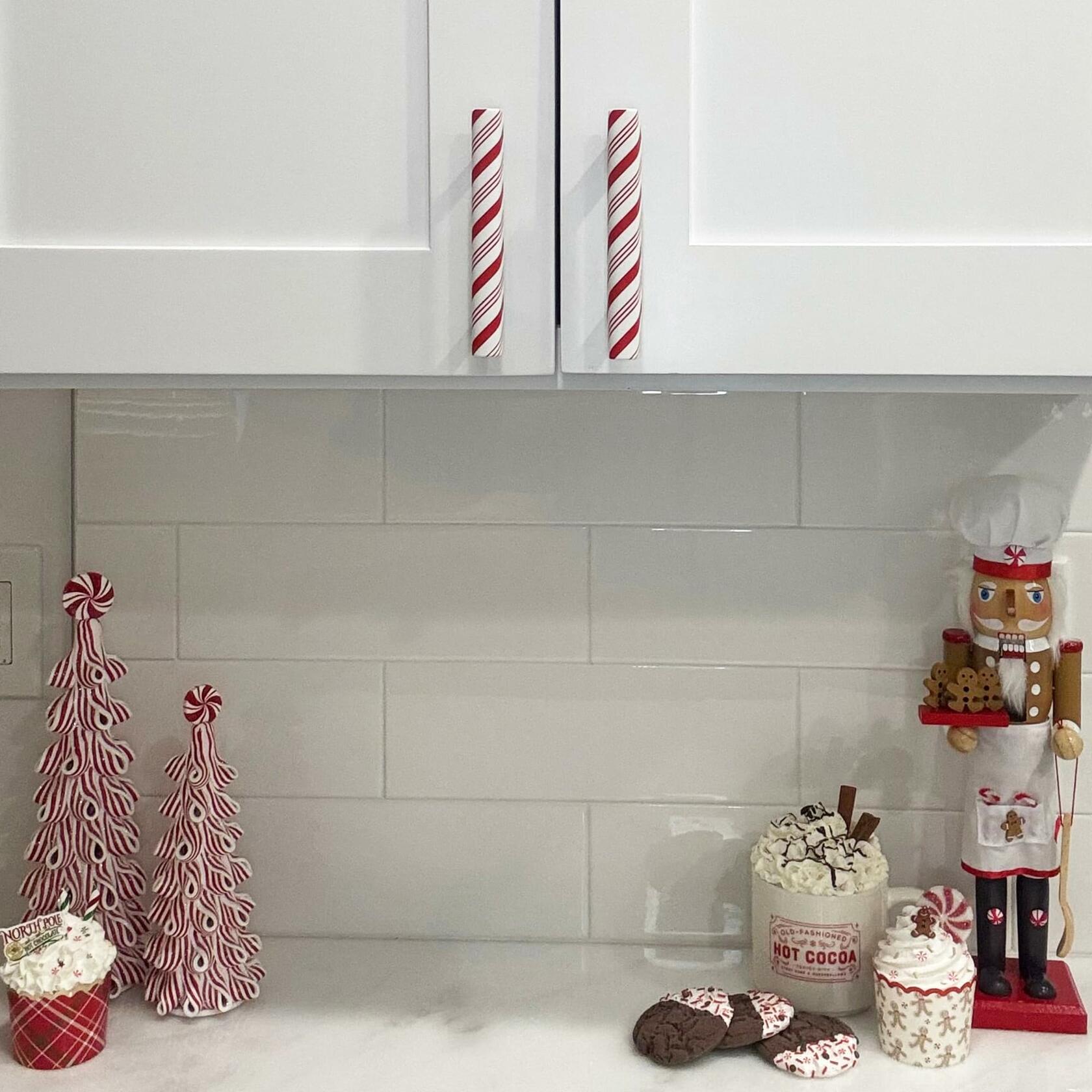 10pk Knobēz: Handlez Covers - Small Peppermint Stick Stretch Over Hardware