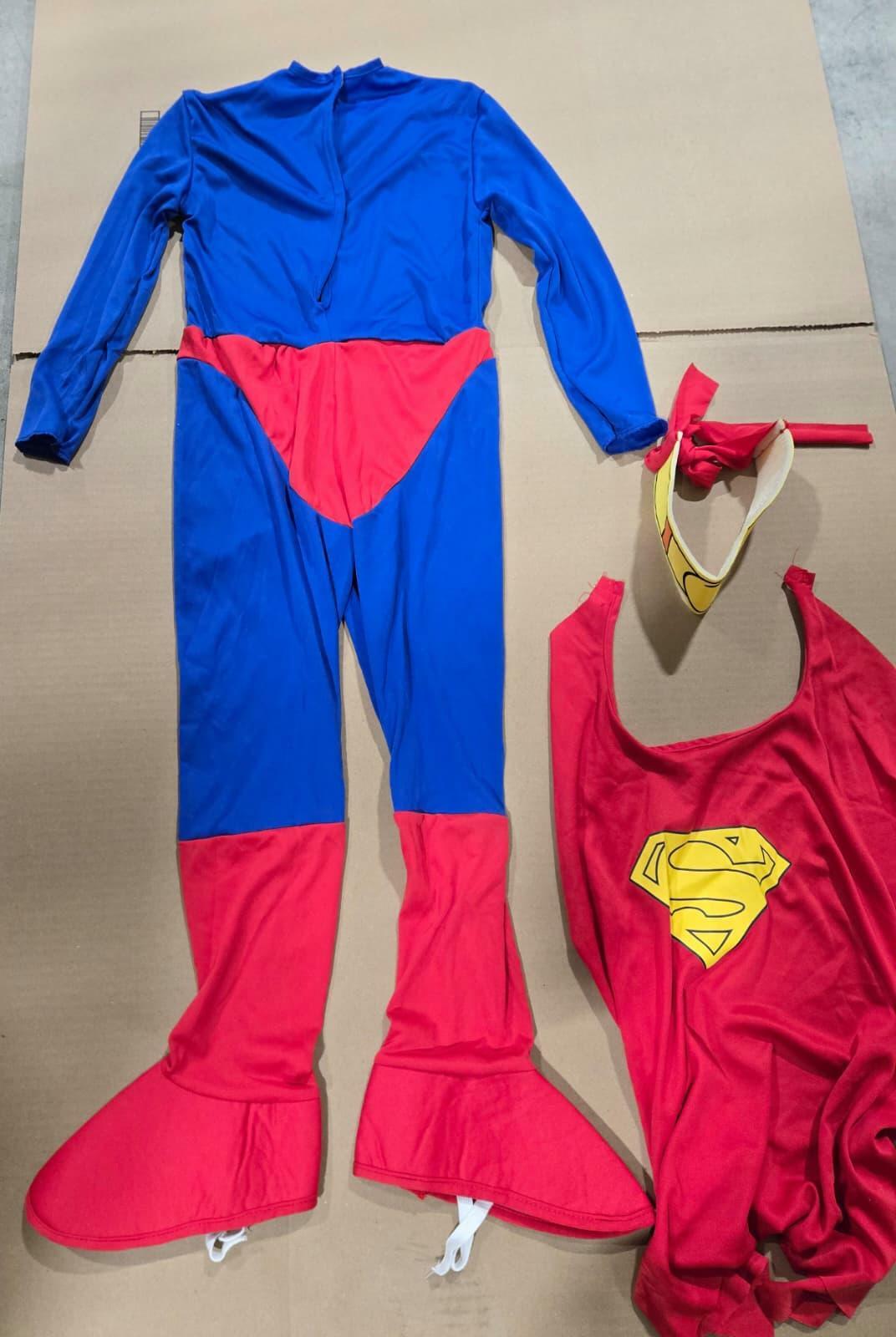 Rubies DC Comics Superheroes: Superman Costume for Kids, Boy's Small