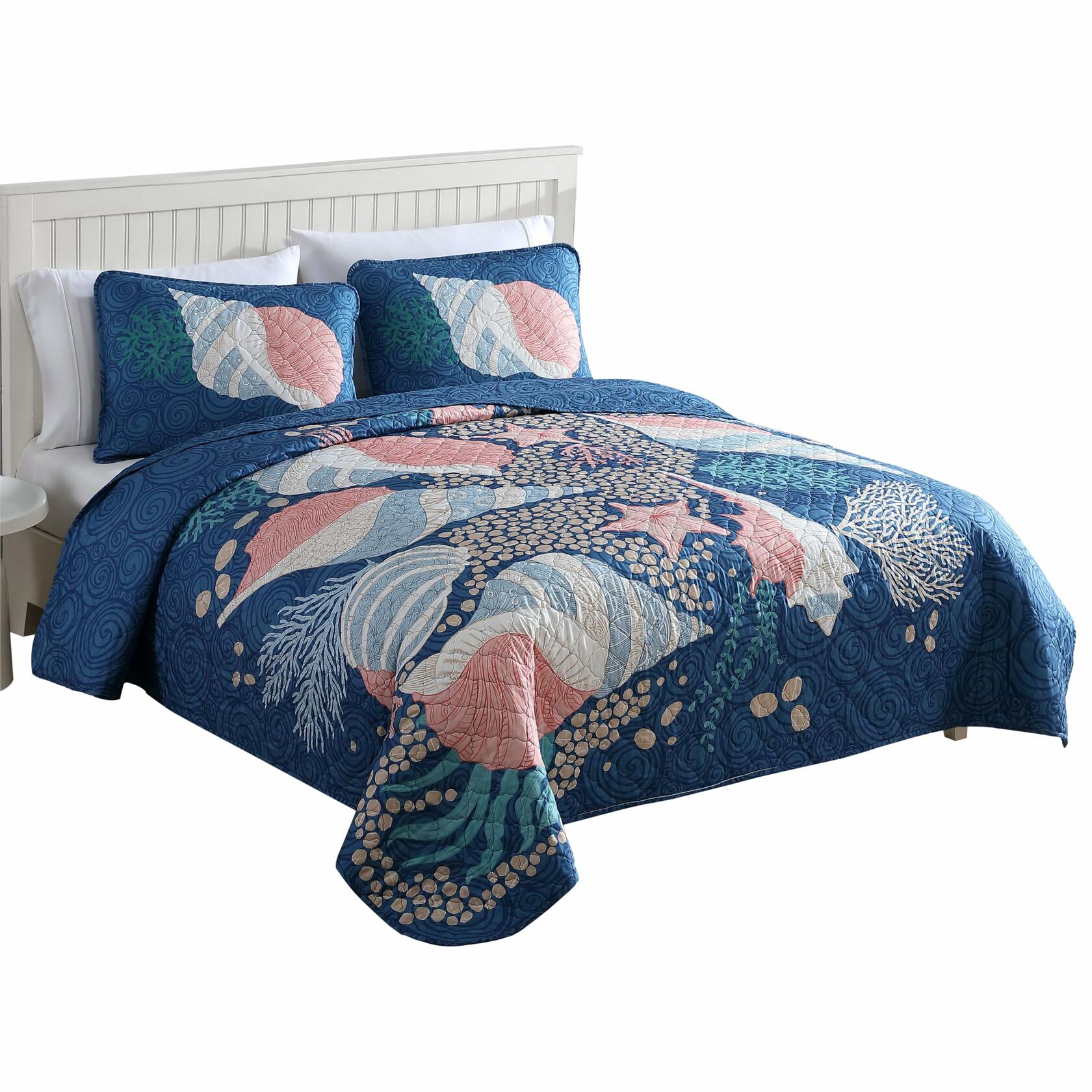 CARIBBEAN JOE Coastal 3-Piece Quilt Set, Full/Queen, Patterned Shell Navy