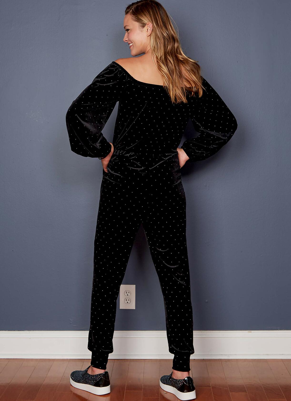 1 McCall Pattern S-M-L-XL, Various Colours