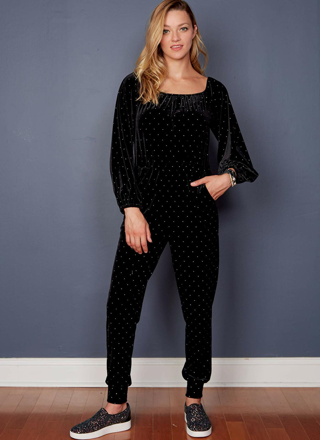 1 McCall Pattern S-M-L-XL, Various Colours