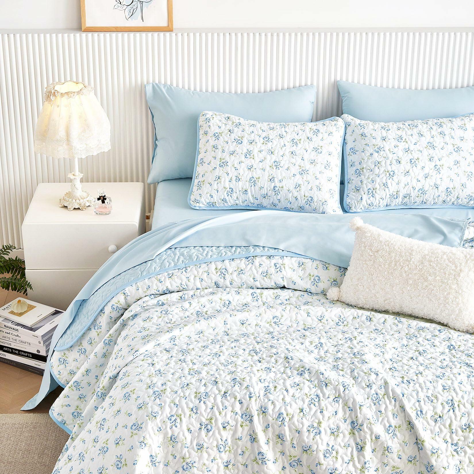 Wake In Cloud - Floral Quilt Set, Coquette Cottagecore Shabby Chic Flower