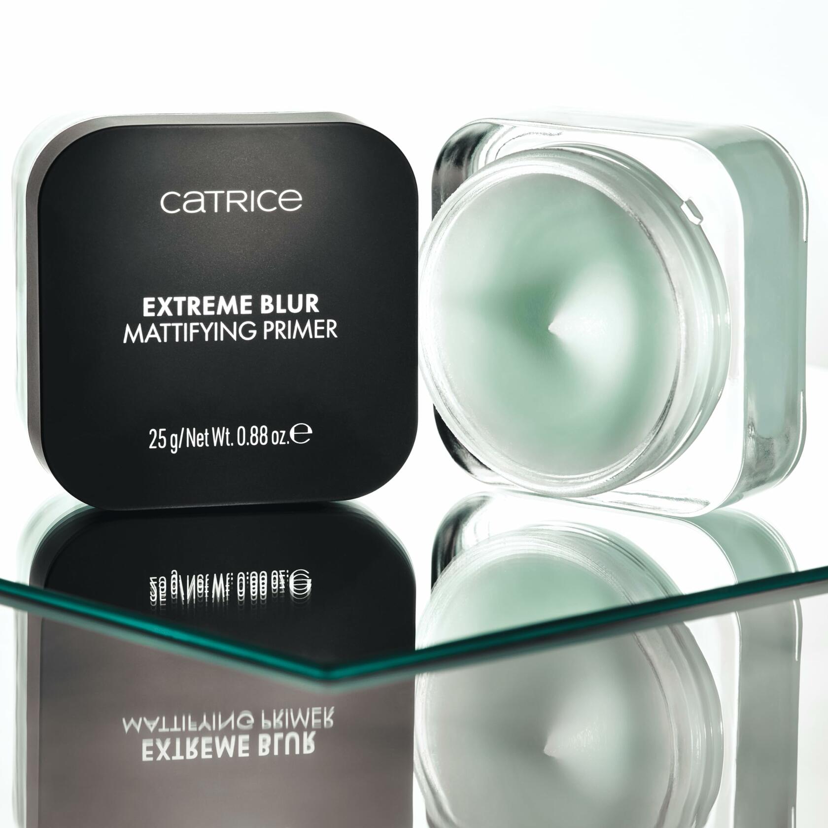 Catrice Extreme Blur Mattifying Primer | Instant Blur & Shine Control with