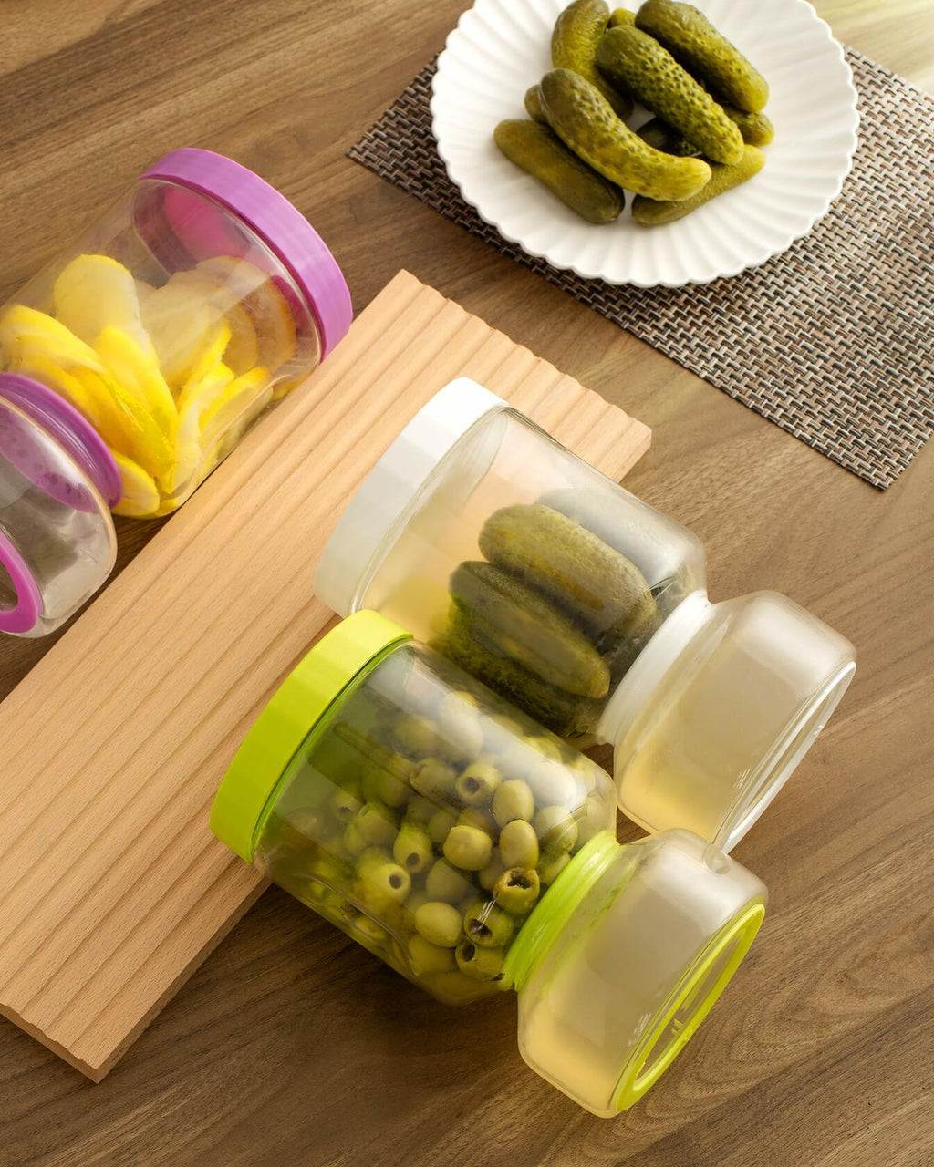 ZENS Glass Pickle Jar with Strainer Flip, 2 Pack Pickle Container Olive
