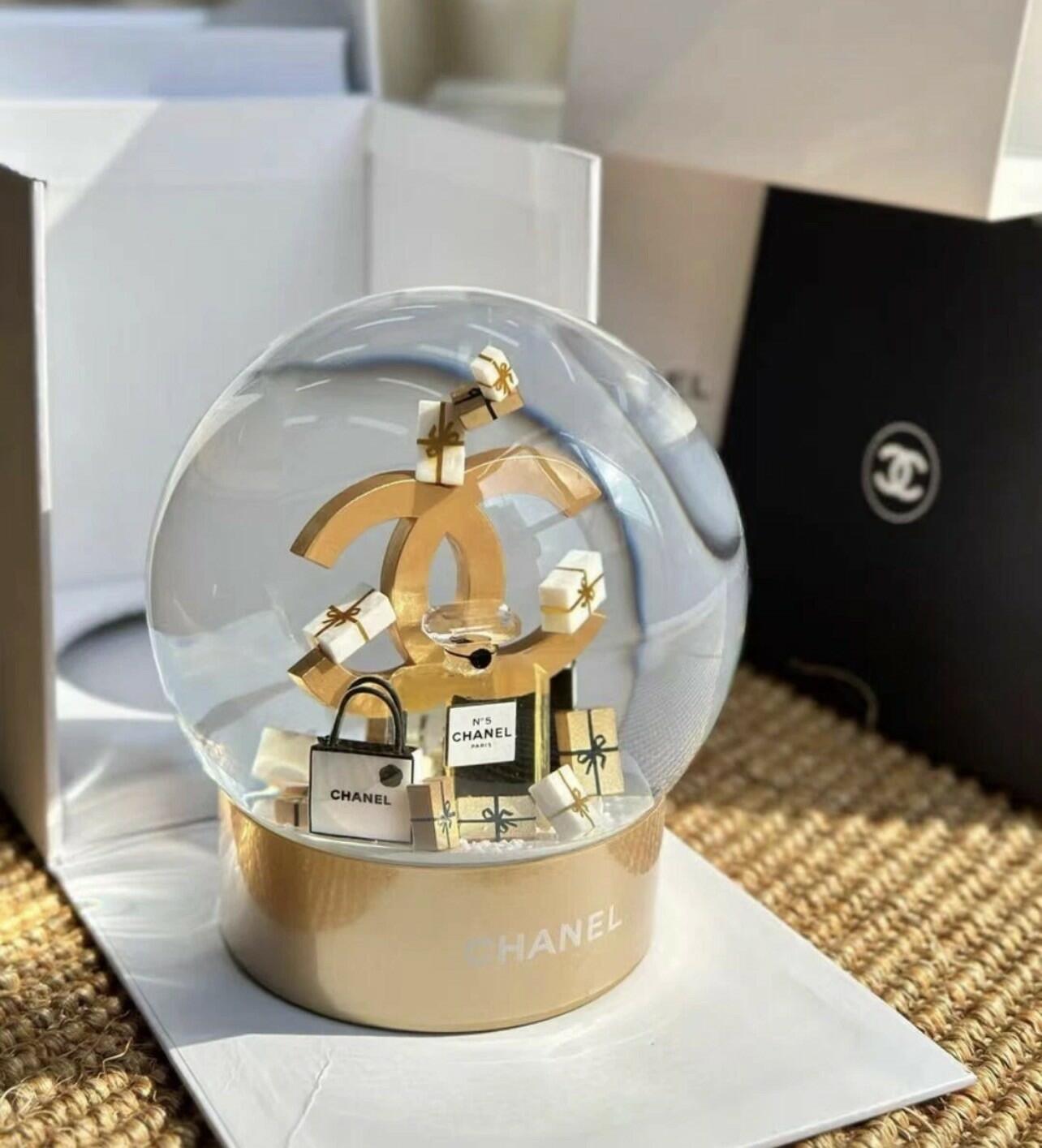 Chanel CC Gold 2024 Crystal Ball Snow Globe New Limited Edition,  VIP gift
