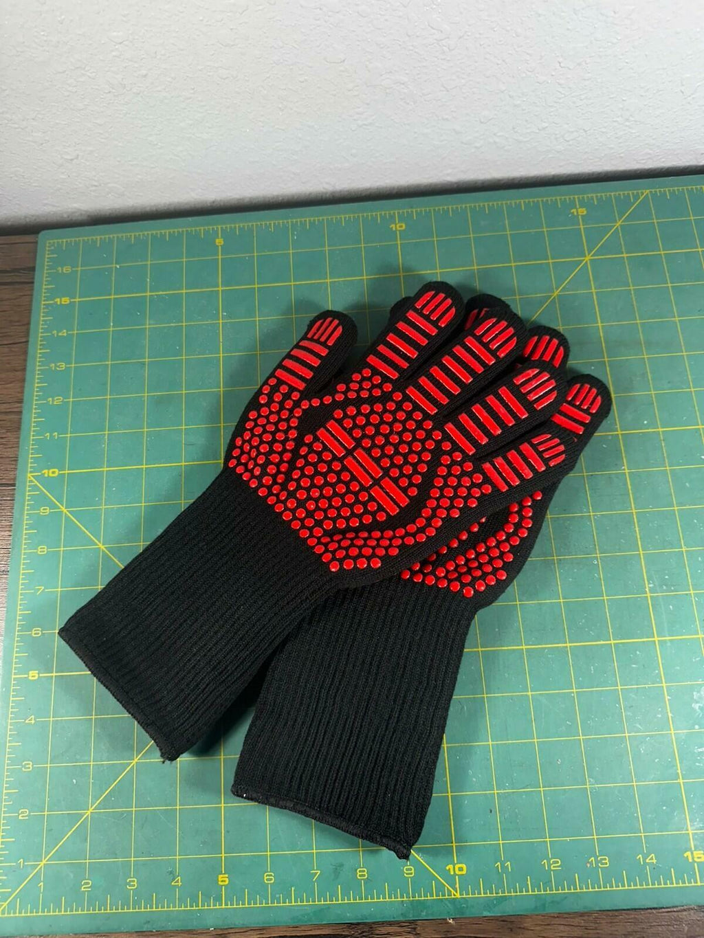(Pair) Nexgrill Heat Resistant Grilling Gloves Silicone  Black And Red