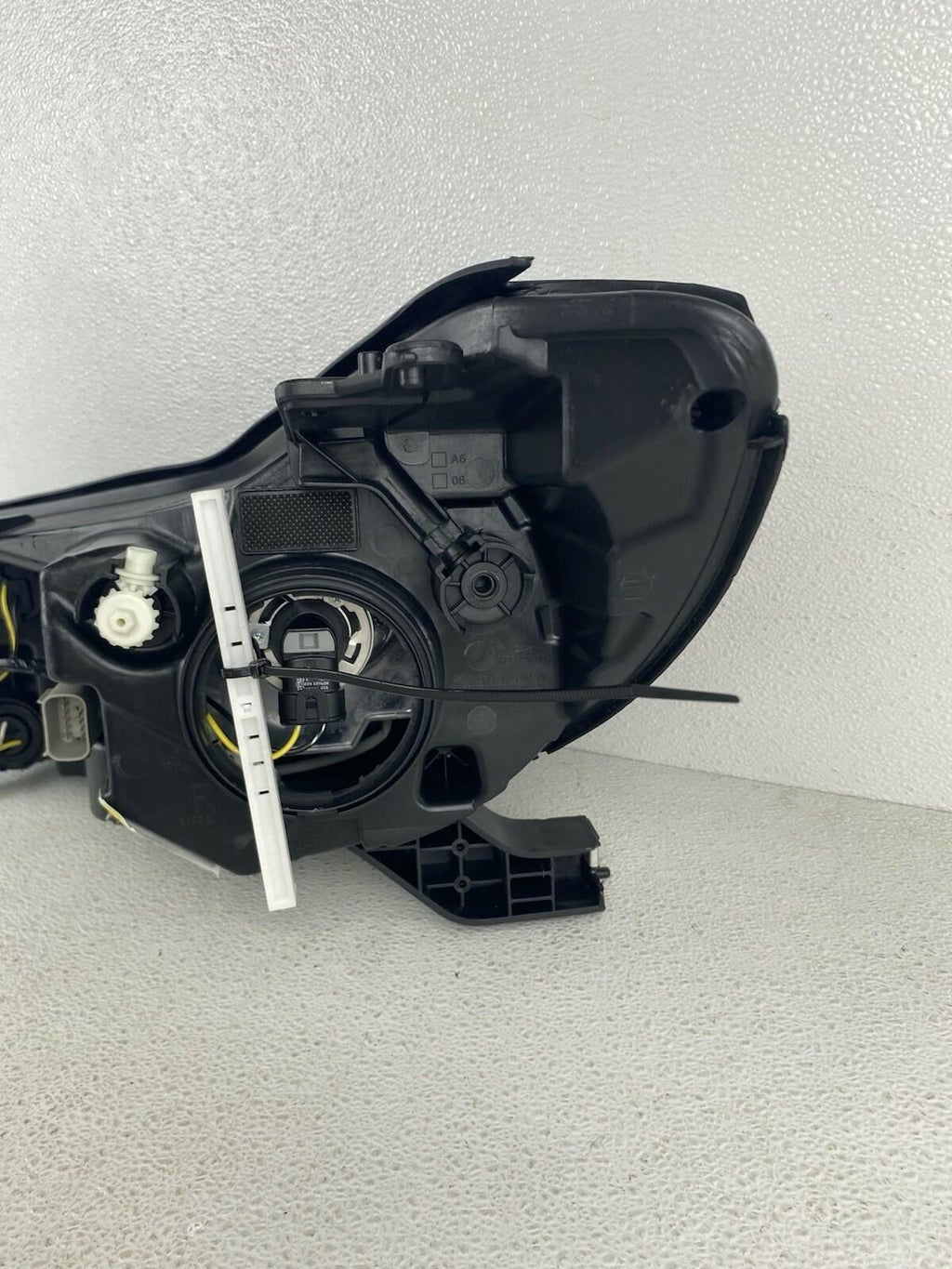 2017-2022 Chevy Trax Projector Headlight Right Passenger Side CAPA
