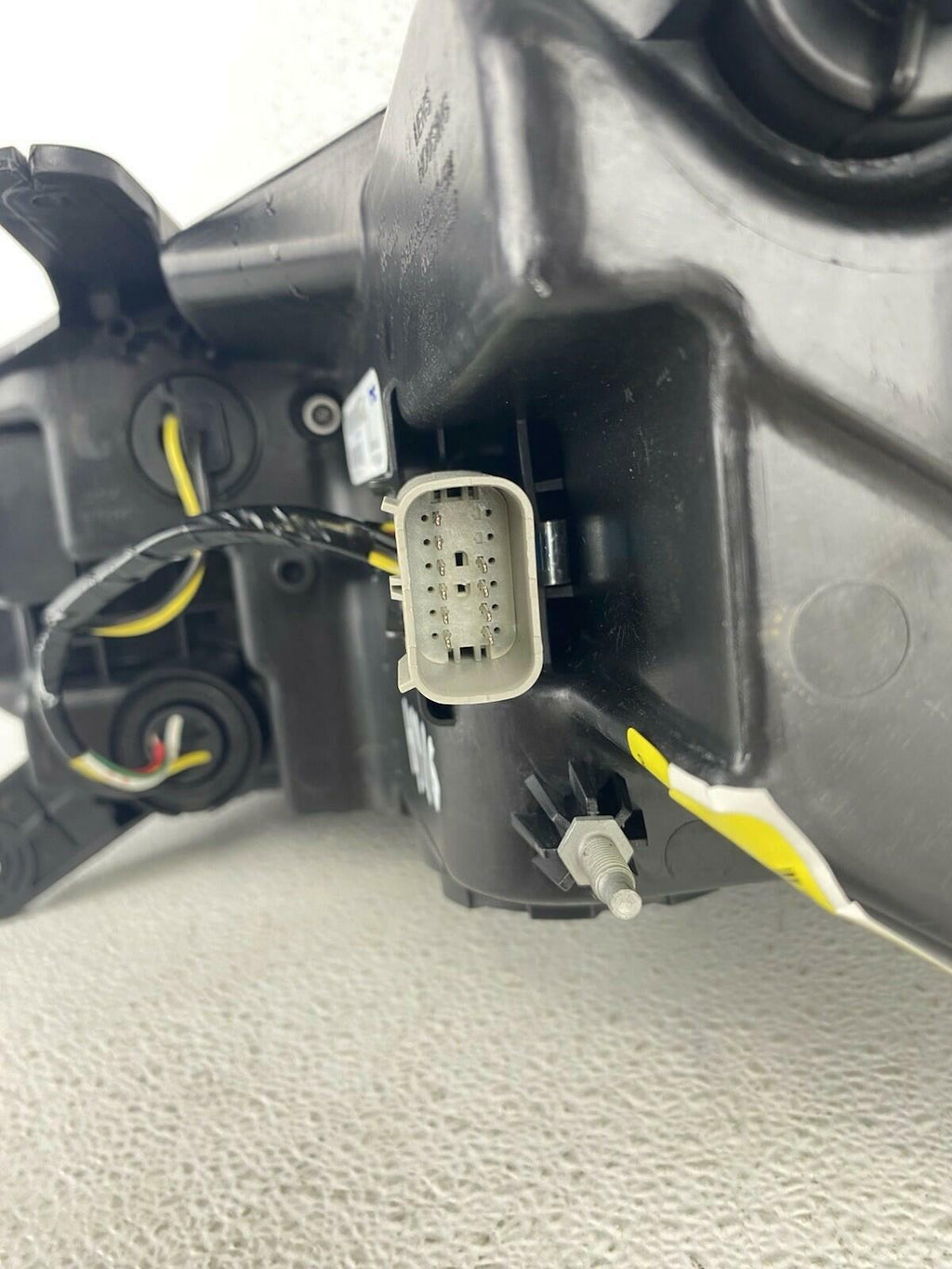 2017-2022 Chevy Trax Projector Headlight Right Passenger Side CAPA