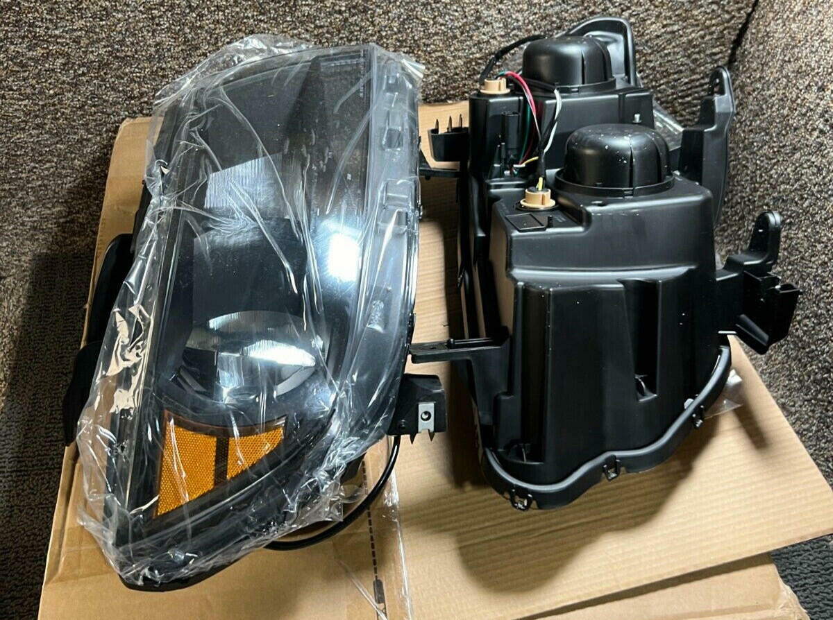 Pair Headlamp Headlight TDZC-027-BK Left Right For 2015-2019 Chevy Colorado