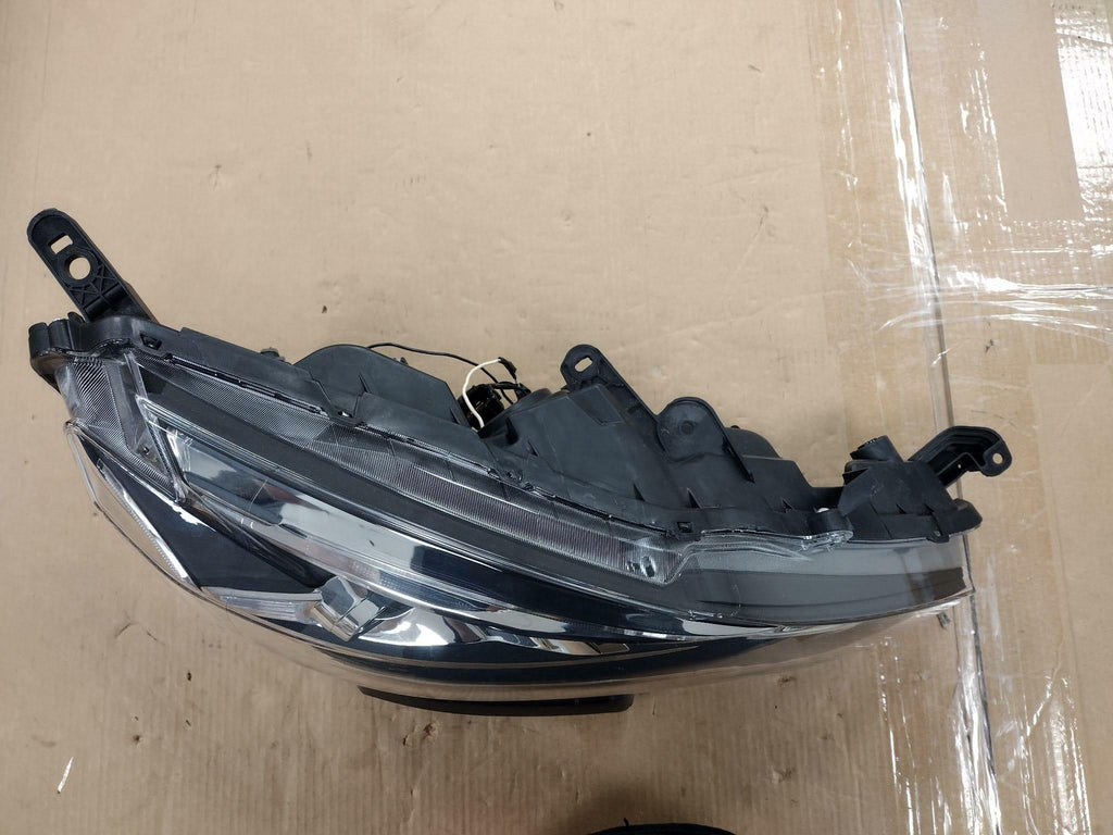 FOR 16-19 NISSAN SENTRA RIGHT PASSENGER SIDE HALOGEN HEADLIGHT HEADLAMP
