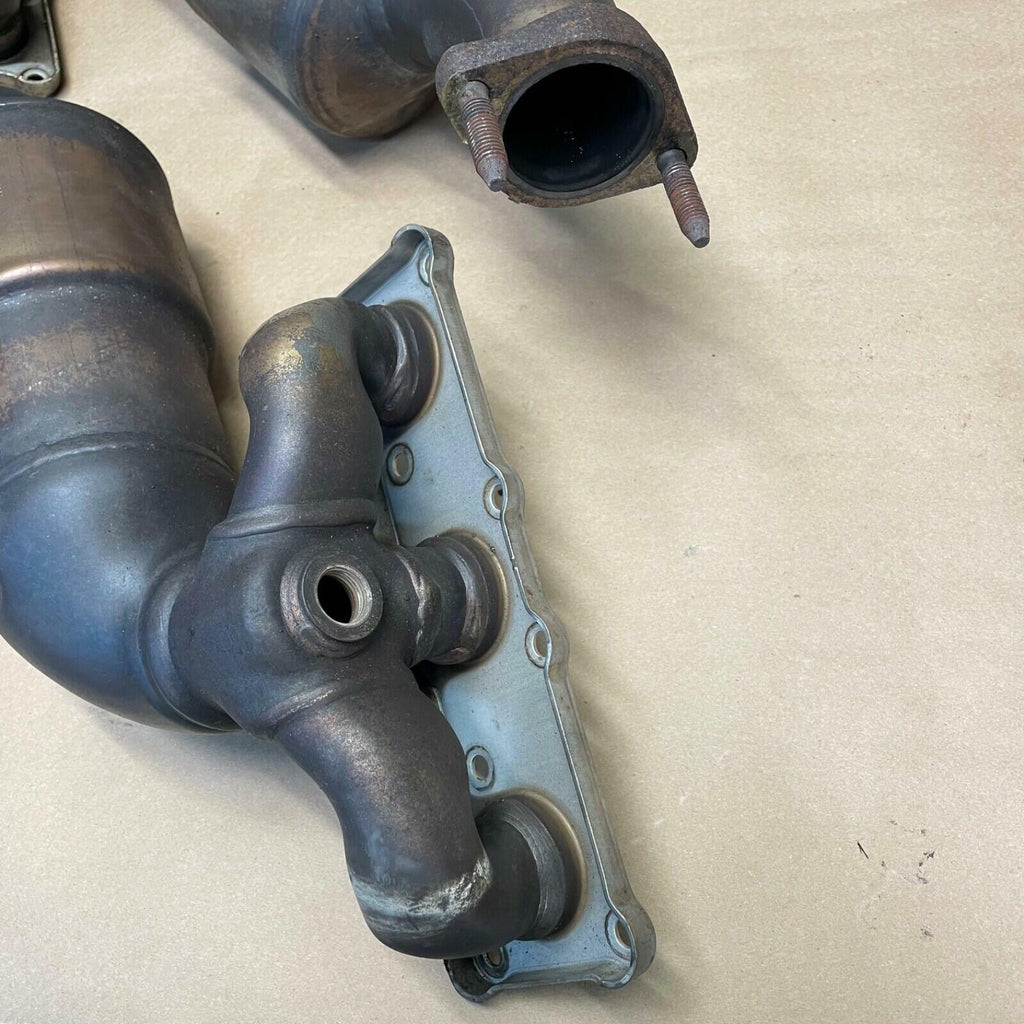 2011 BMW 528i F10 N52 N52N Engine Exhaust Manifold Set Pair OEM