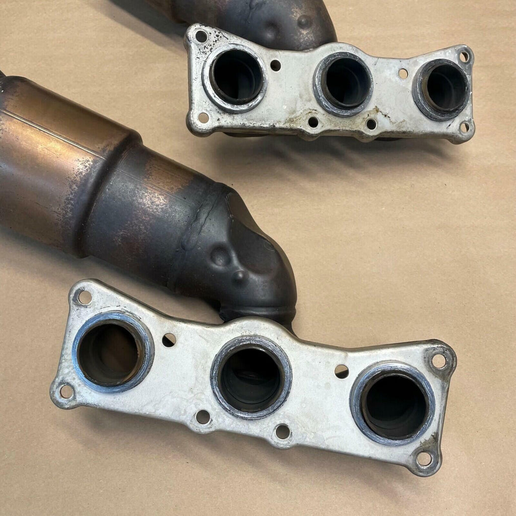 2011 BMW 528i F10 N52 N52N Engine Exhaust Manifold Set Pair OEM