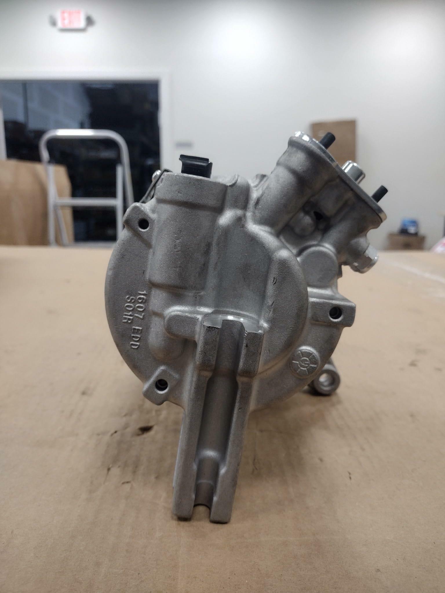 A/C Compressor for 2010-2011 Cadillac SRX 4 Seasons 488EJ17