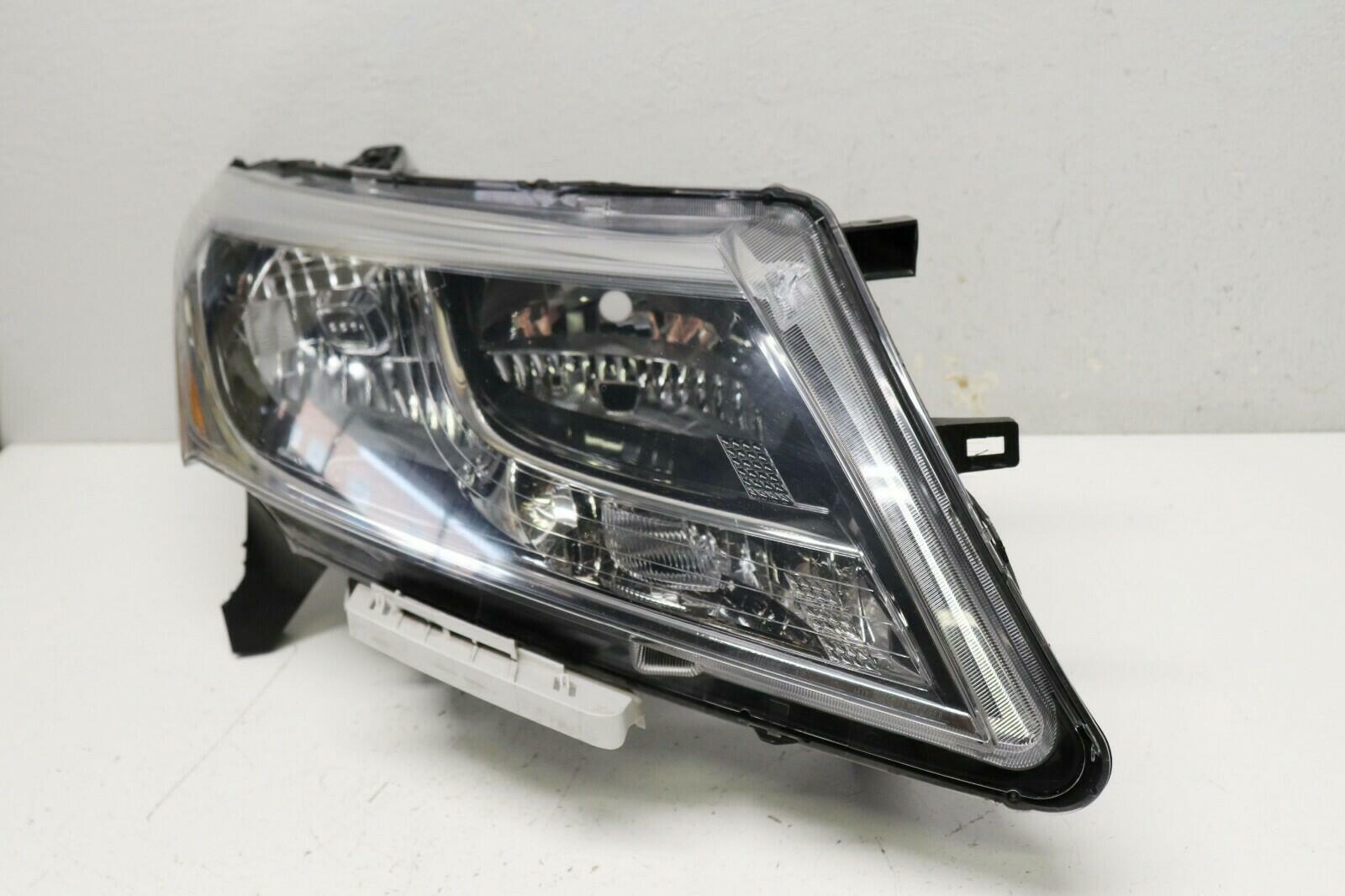 2013-2016 Nissan Pathfinder RH Halogen Headlight Passenger Side OEM P108150