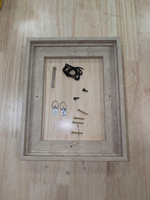 Pixy Canvas Size 7x9in Floater Frame 3/4in Deep Canvas Nordic White Oak Portrait