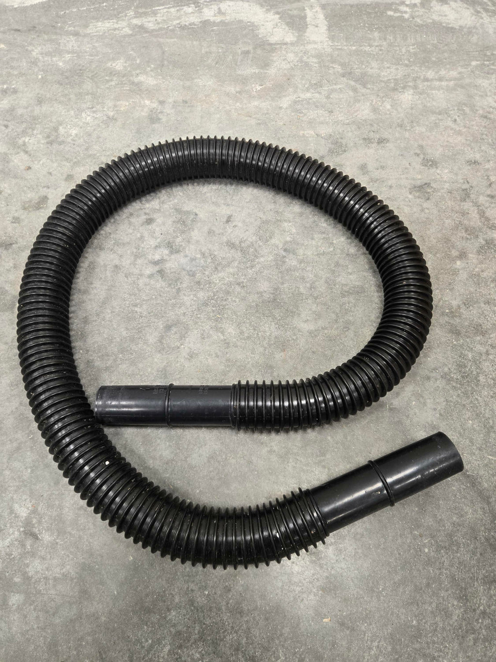 2.5 Gal 1.75-Peak HP Compact Wet/Dry Shop Vacuum Filter Bag Hose