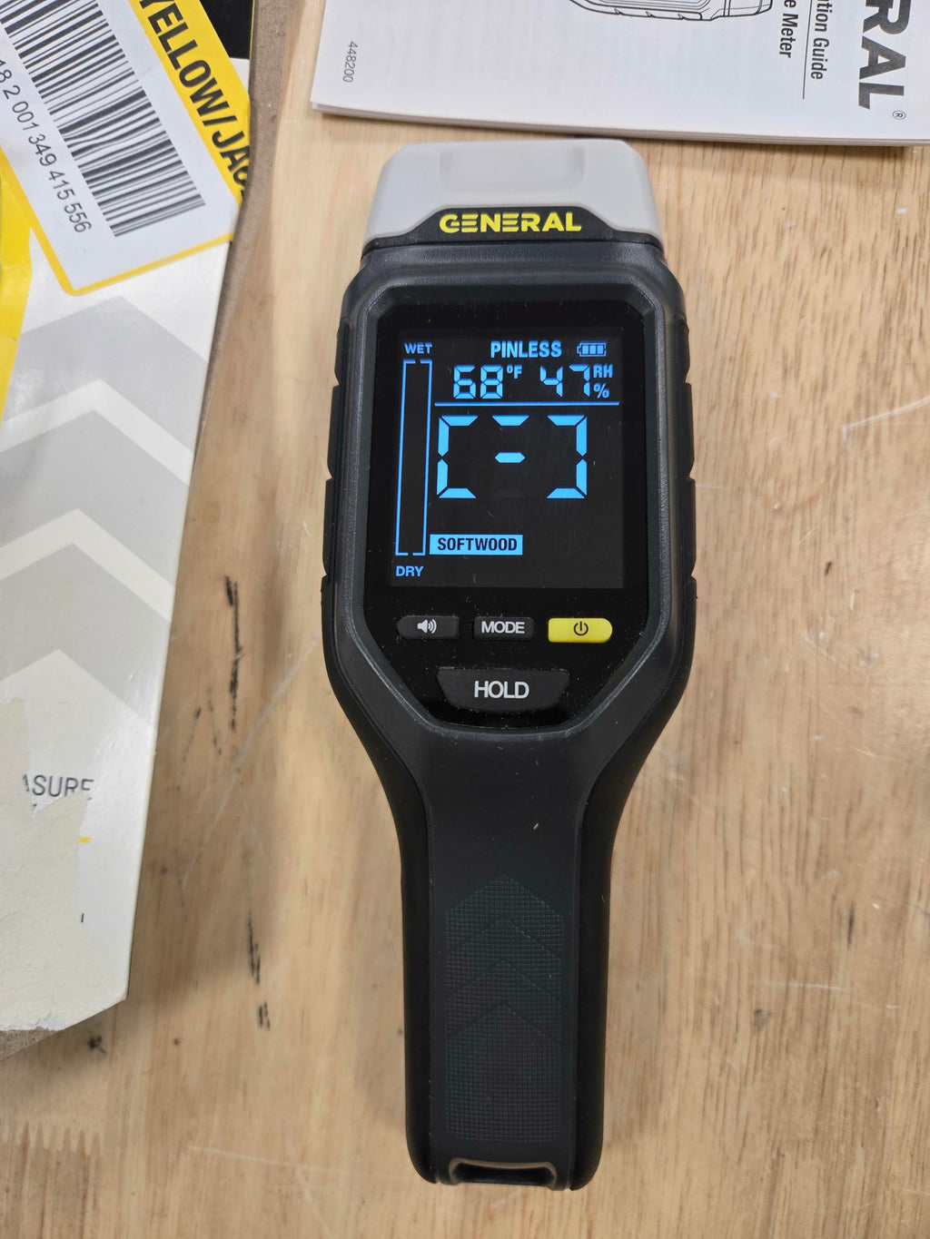 General Tools MM19 2-in-1 Pin & Pinless Digital Moisture Meter (FO6)