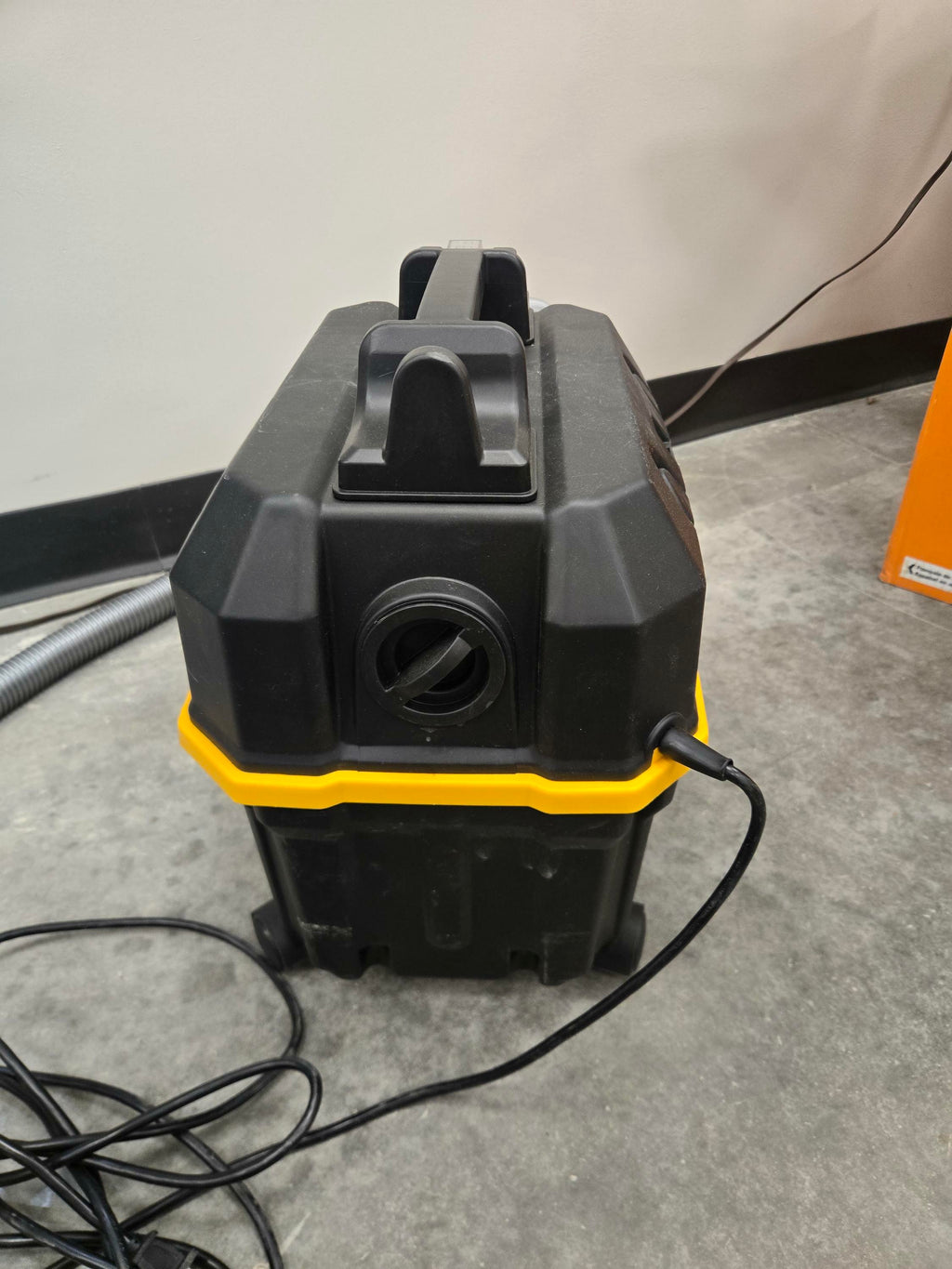 VEVOR Wet/Dry Vacuum Shop Vac 4 Gallon 5 Peak HP 3-in-1 Blower Portable